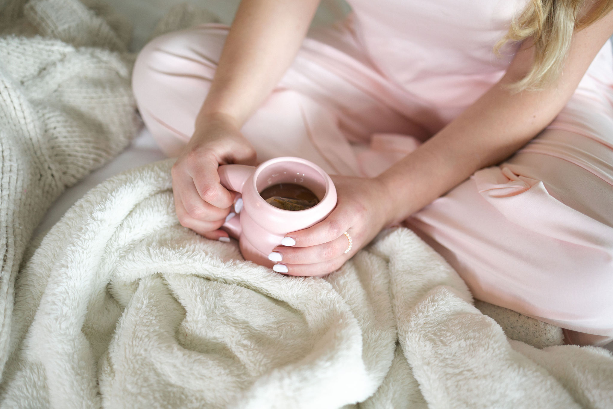 Isla Lune Raspberry set — morning ritual